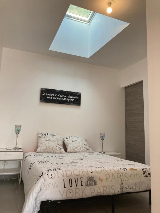 Bel Appartement T2 Climatise Avec Piscine Poitiers-Futuroscope-Creps De Poitiers Vouneuil-sous-Biard ภายนอก รูปภาพ